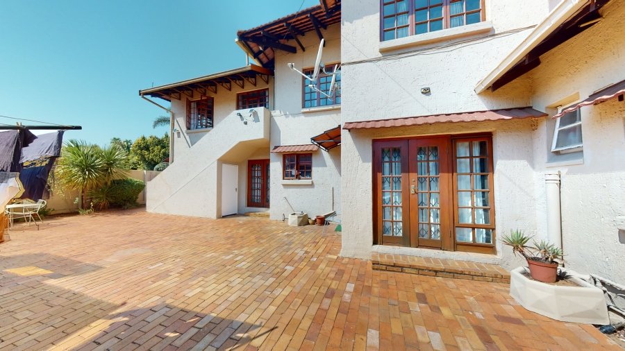 10 Bedroom Property for Sale in Bedfordview Gauteng