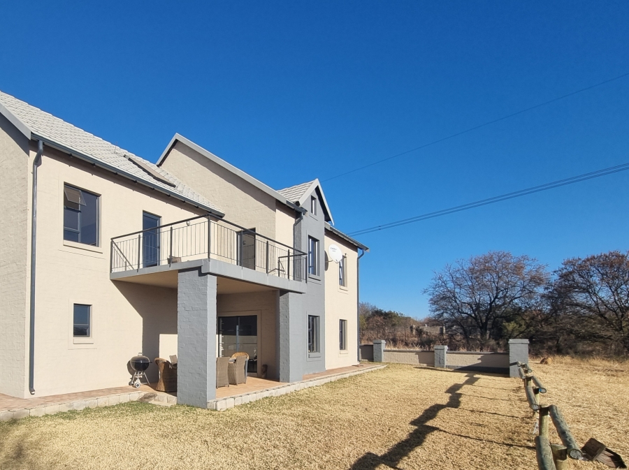 3 Bedroom Property for Sale in Waterlake Farm Lifestyle Estate Gauteng