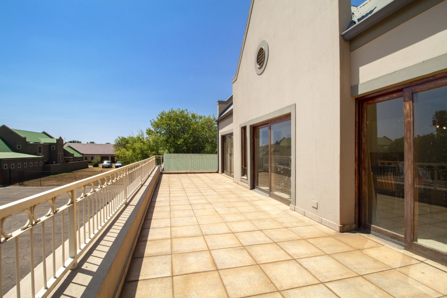 4 Bedroom Property for Sale in Elandsfontein SH Gauteng