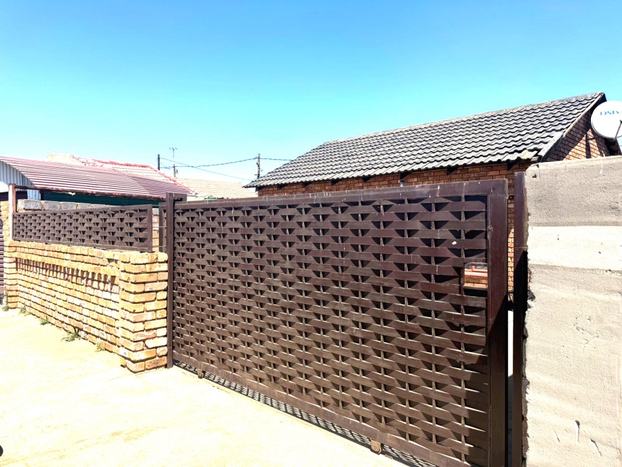 2 Bedroom Property for Sale in Tsakane Ext 11 Gauteng