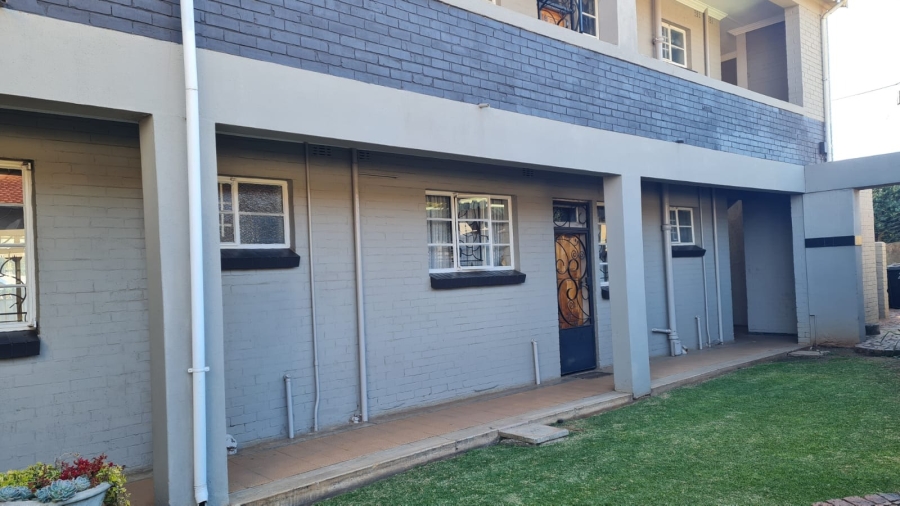 To Let 1 Bedroom Property for Rent in Dalview Gauteng