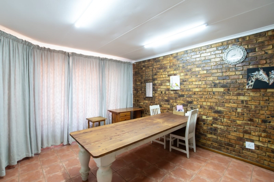 3 Bedroom Property for Sale in Magalieskruin Gauteng