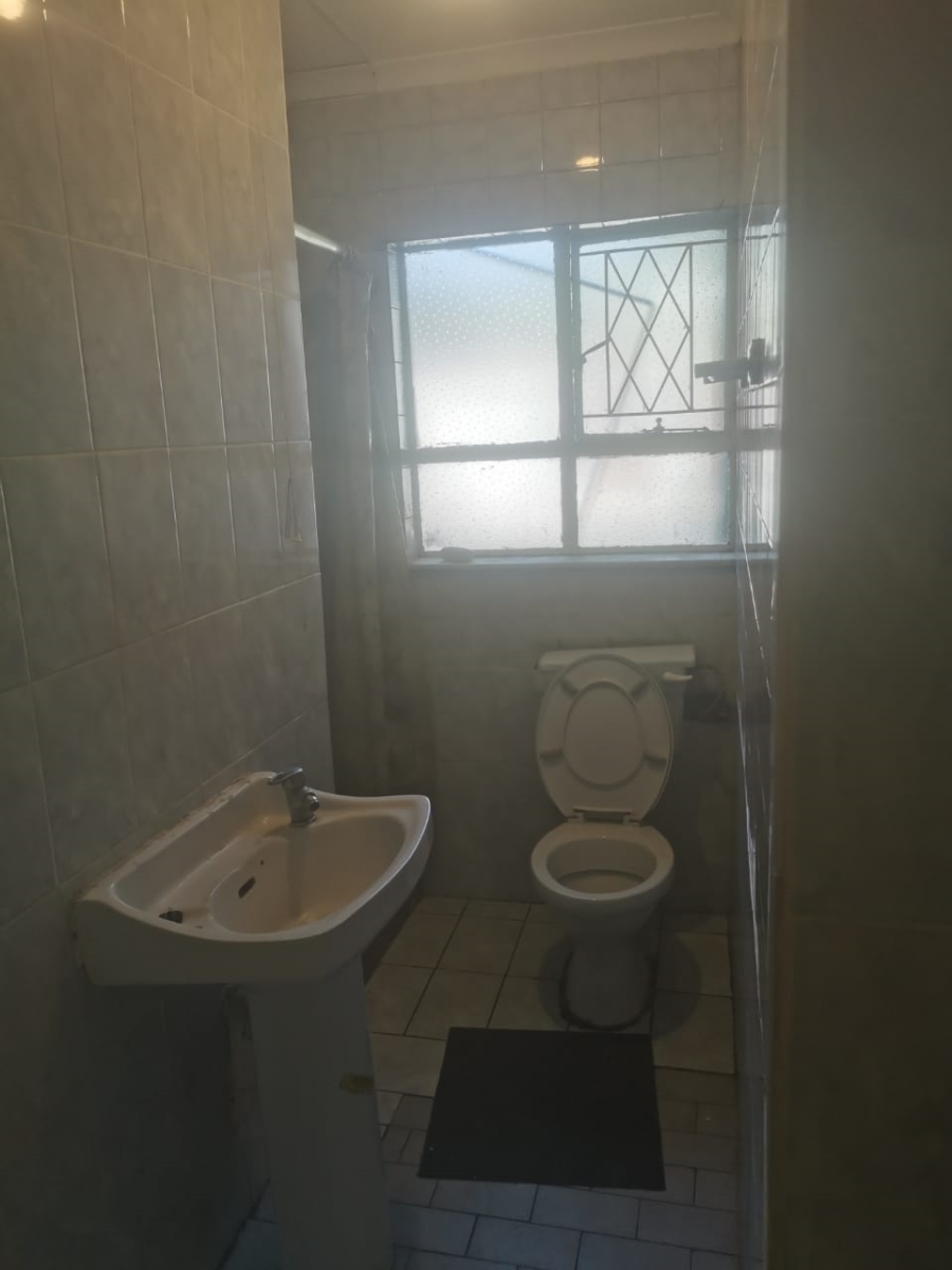 To Let 1 Bedroom Property for Rent in Cresslawn Gauteng