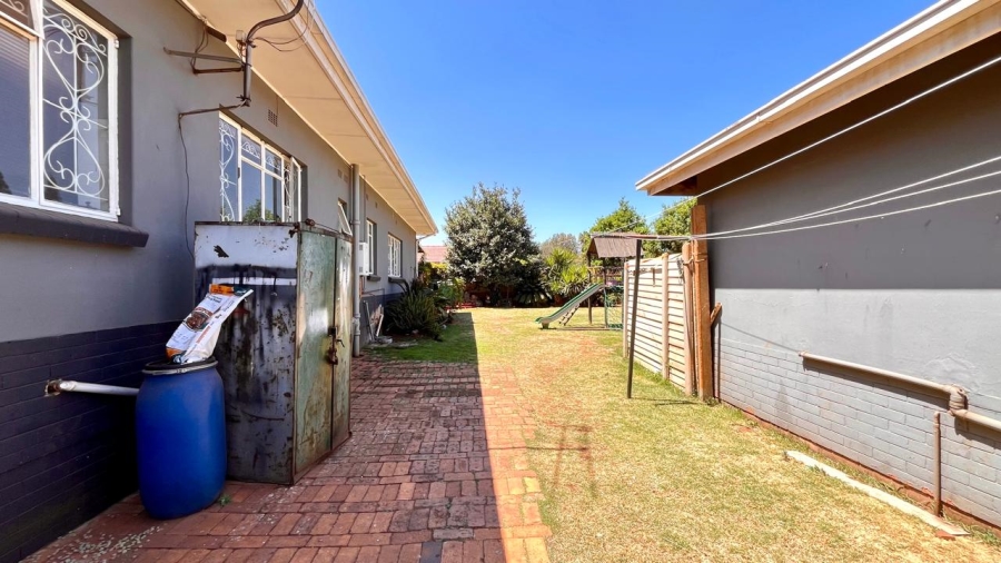 4 Bedroom Property for Sale in Dalview Gauteng