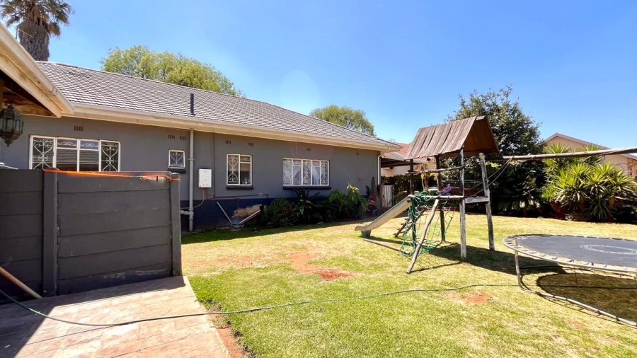 4 Bedroom Property for Sale in Dalview Gauteng