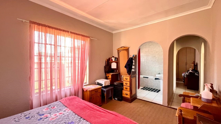 4 Bedroom Property for Sale in Dalview Gauteng