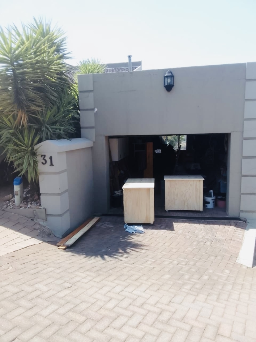 2 Bedroom Property for Sale in Rant En Dal Gauteng