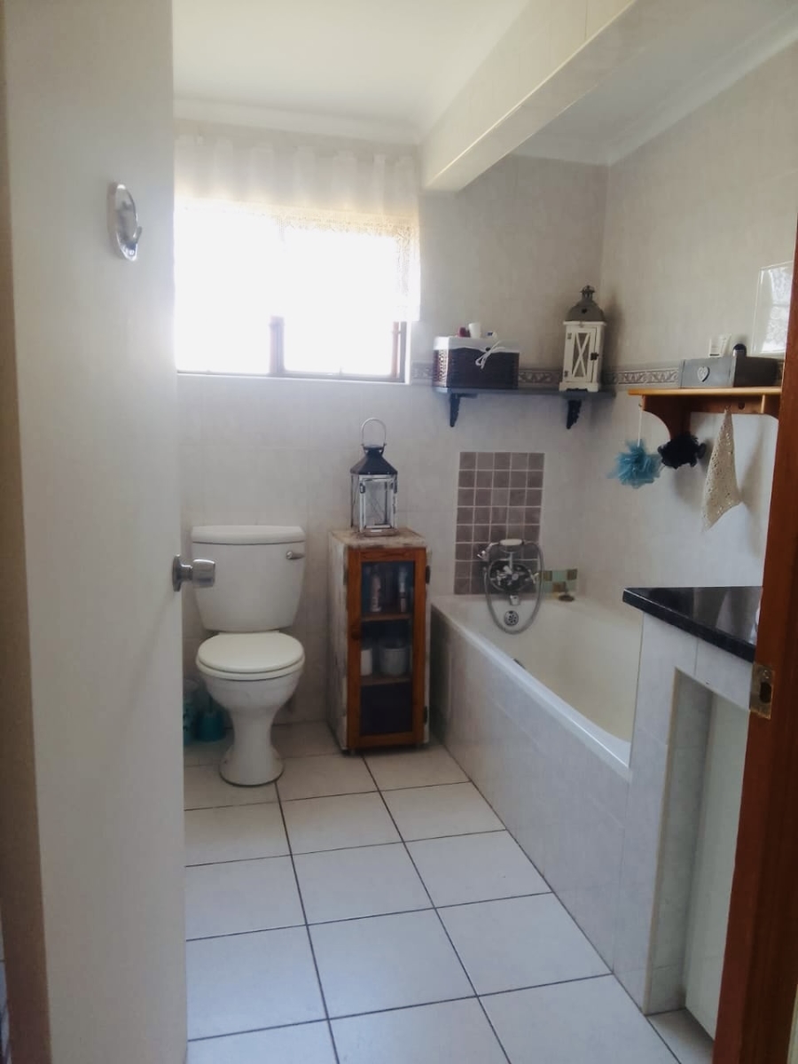 2 Bedroom Property for Sale in Rant En Dal Gauteng