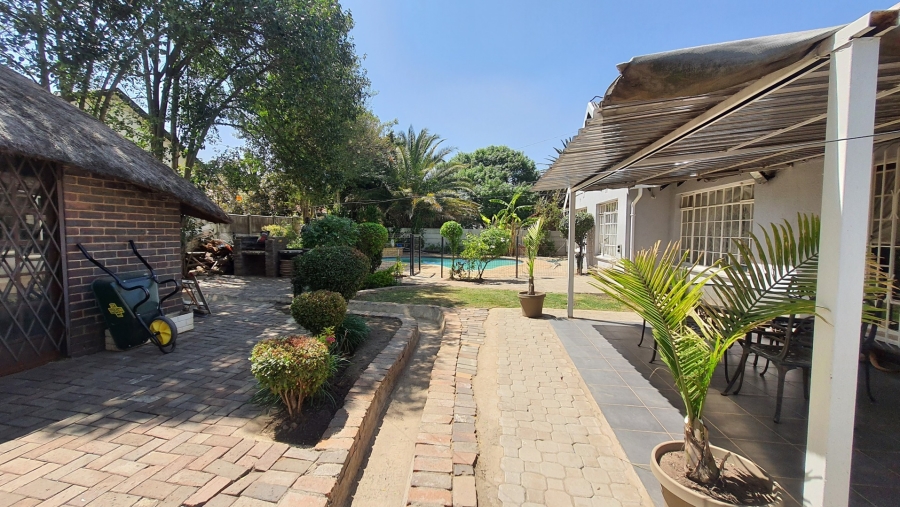 4 Bedroom Property for Sale in Florida Gauteng