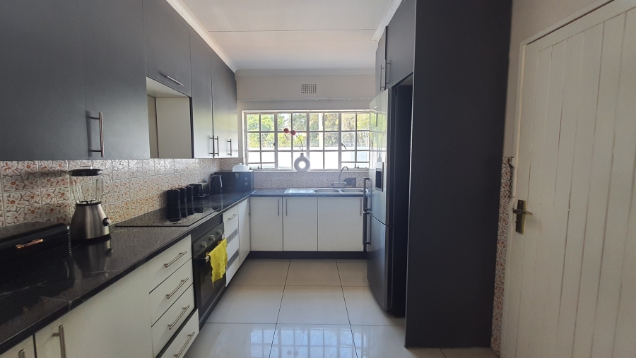 4 Bedroom Property for Sale in Florida Gauteng