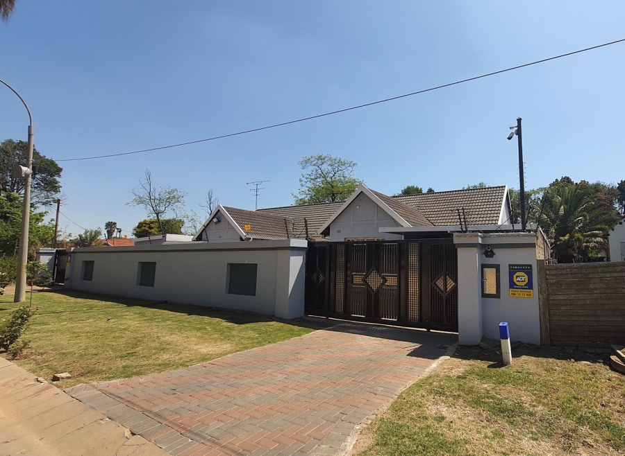 4 Bedroom Property for Sale in Florida Gauteng