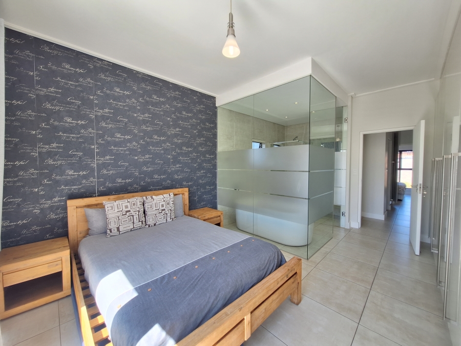 To Let 2 Bedroom Property for Rent in The Polofields Gauteng