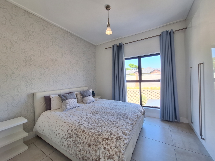 To Let 2 Bedroom Property for Rent in The Polofields Gauteng