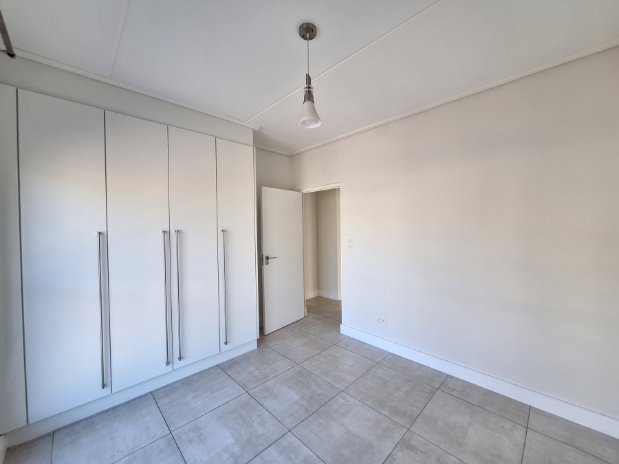 To Let 2 Bedroom Property for Rent in The Polofields Gauteng