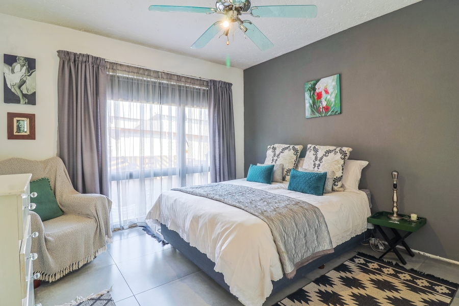 2 Bedroom Property for Sale in South Crest Gauteng