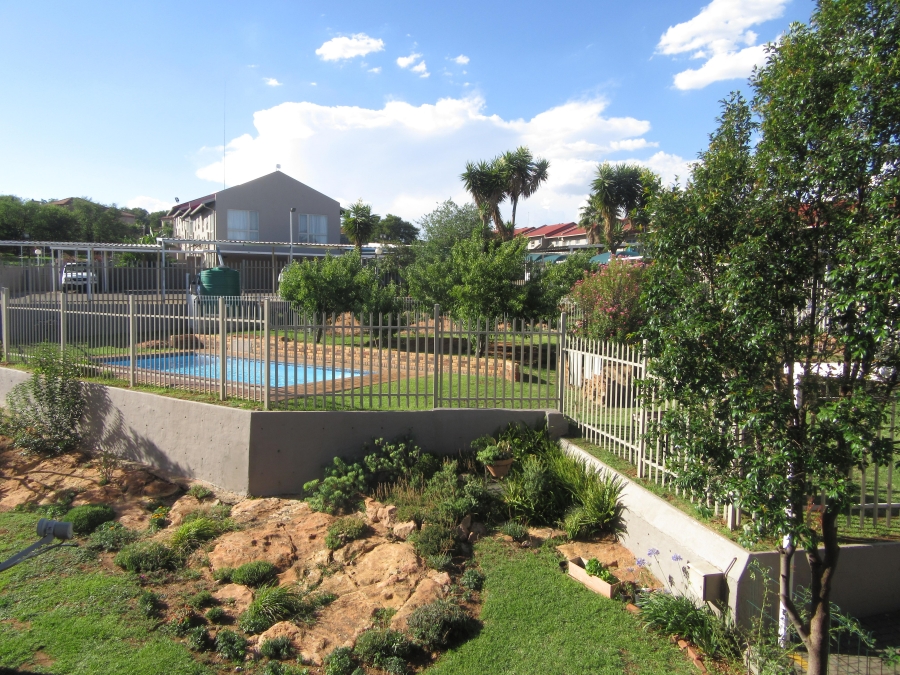 2 Bedroom Property for Sale in South Crest Gauteng