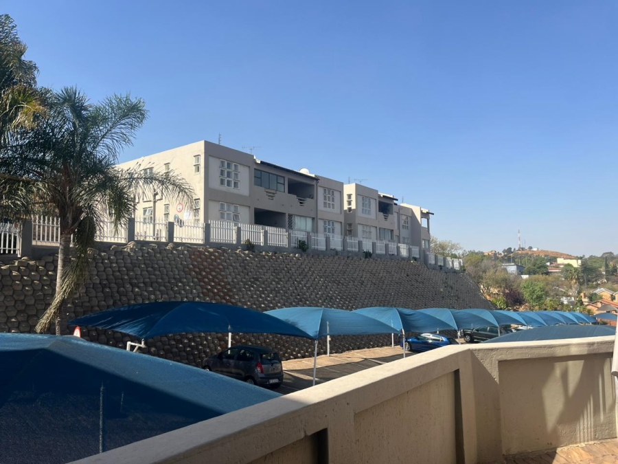 3 Bedroom Property for Sale in Oakdene Gauteng