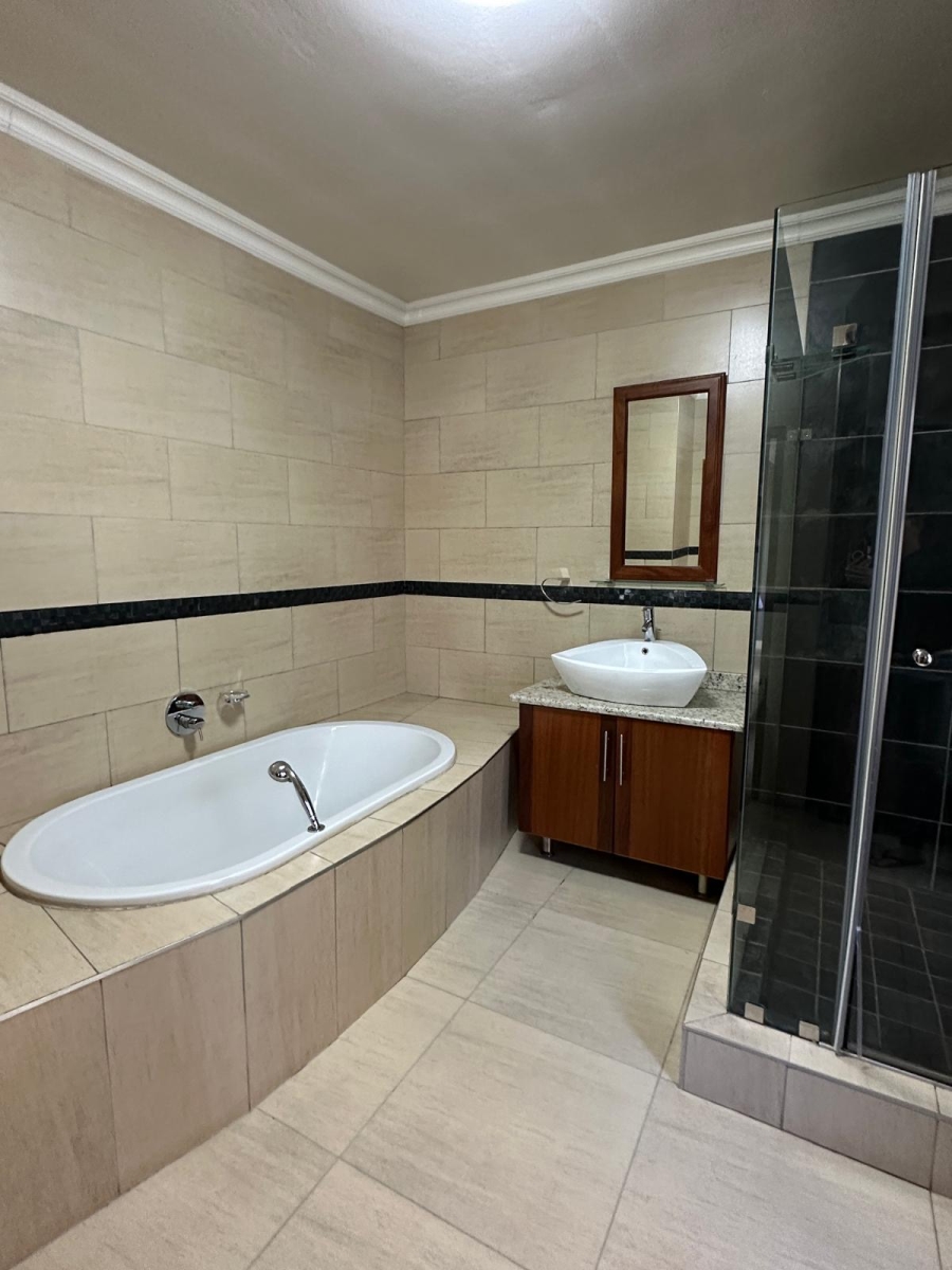 4 Bedroom Property for Sale in Midstream Estate Gauteng