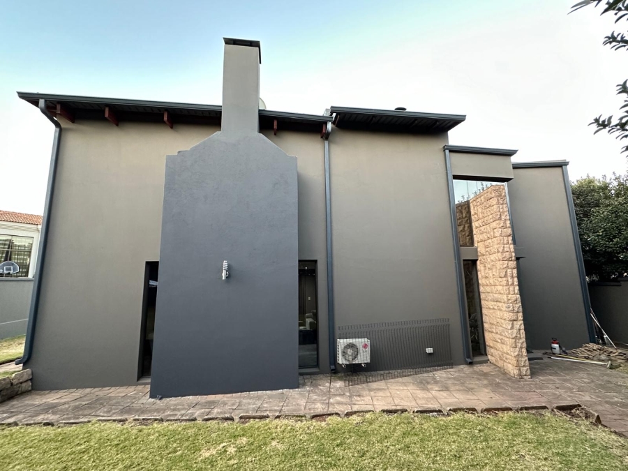 4 Bedroom Property for Sale in Midstream Estate Gauteng