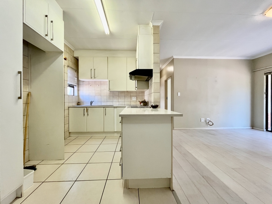 2 Bedroom Property for Sale in The Retreat Gauteng