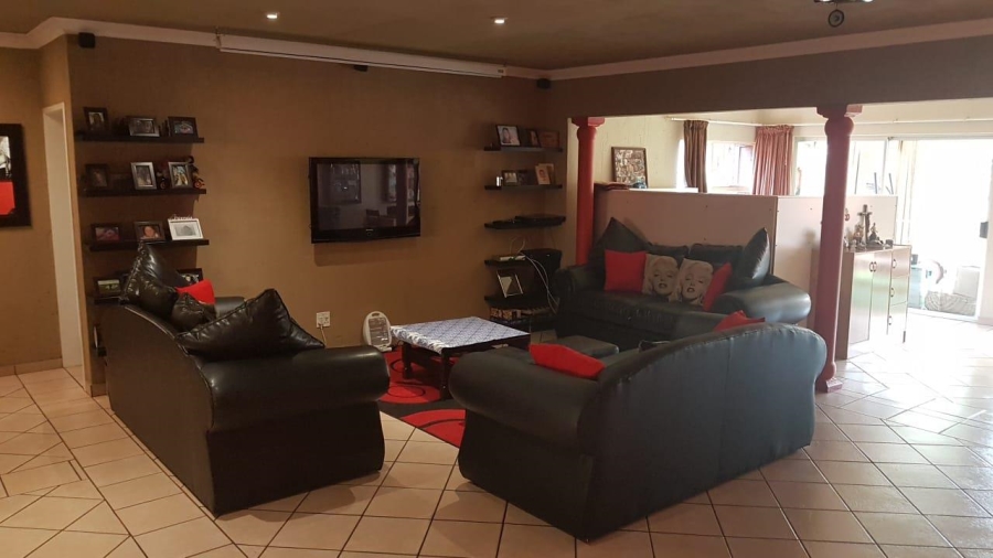 5 Bedroom Property for Sale in Henley on Klip Gauteng