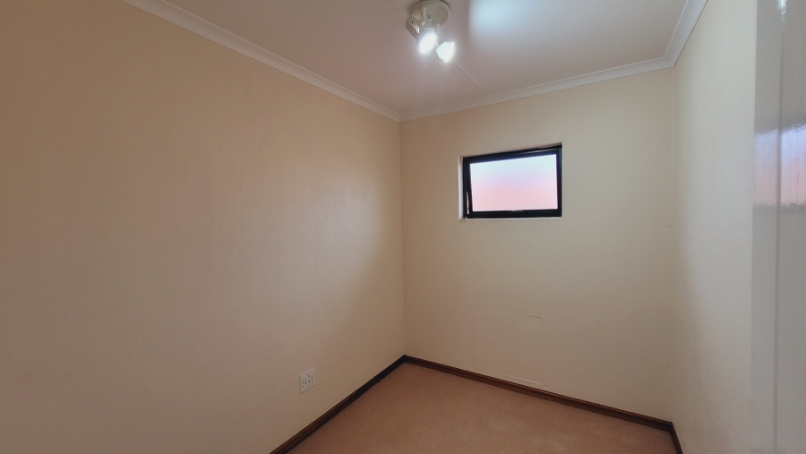 3 Bedroom Property for Sale in Meyersdal Gauteng