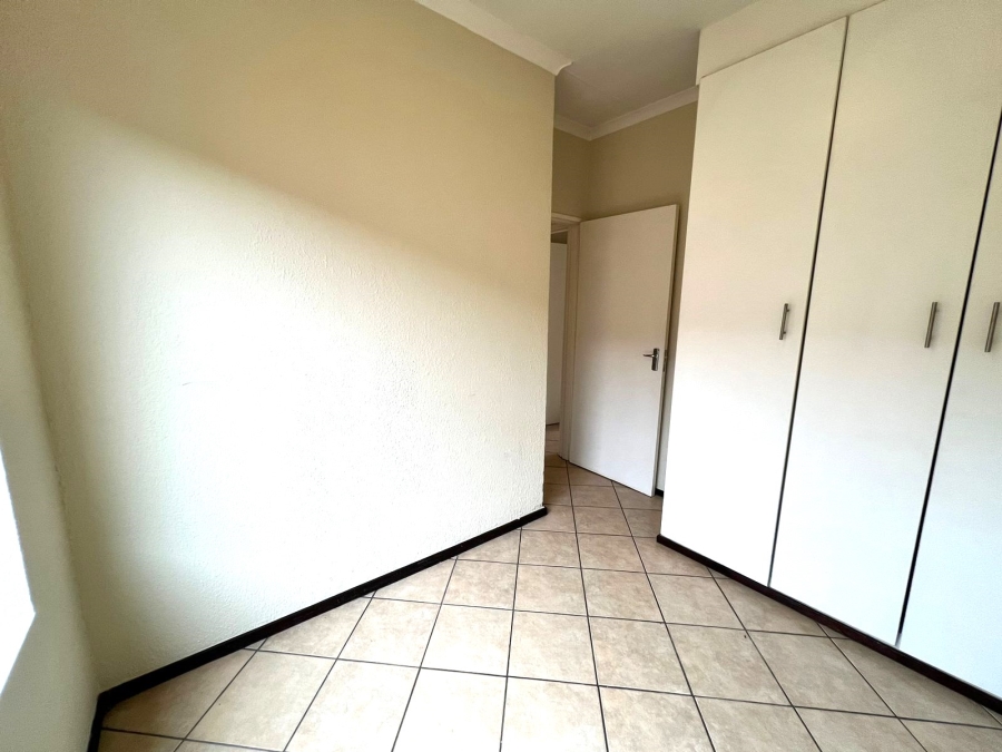 2 Bedroom Property for Sale in Albertsdal Gauteng