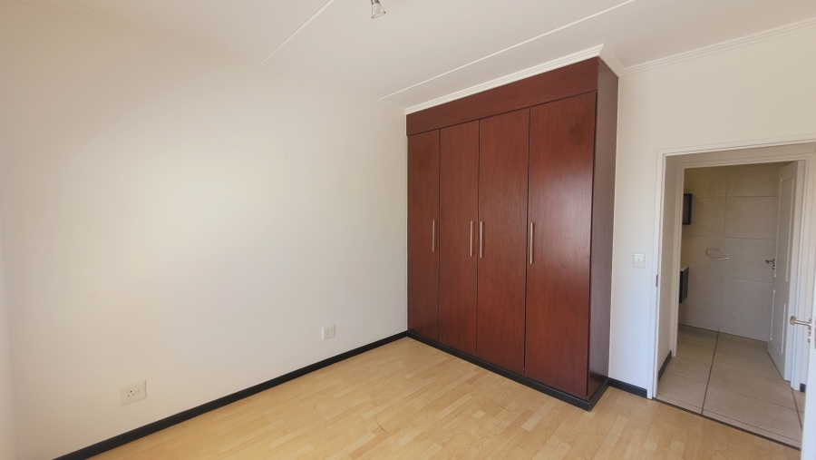 To Let 2 Bedroom Property for Rent in Greenstone Hill Gauteng