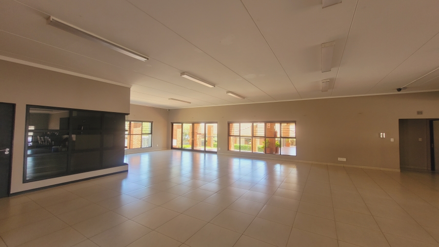 To Let 2 Bedroom Property for Rent in Greenstone Hill Gauteng