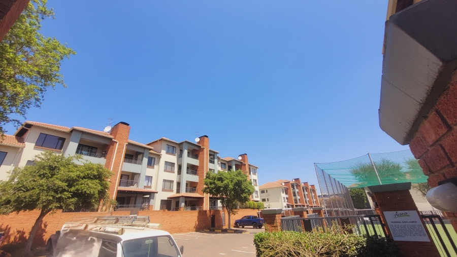 To Let 2 Bedroom Property for Rent in Greenstone Hill Gauteng