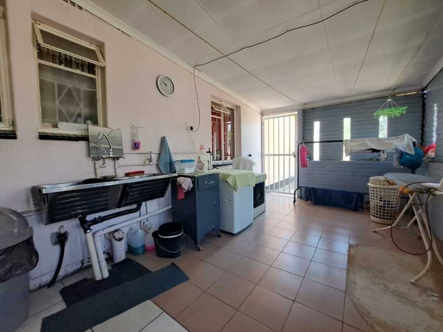 4 Bedroom Property for Sale in Sonland Park Gauteng