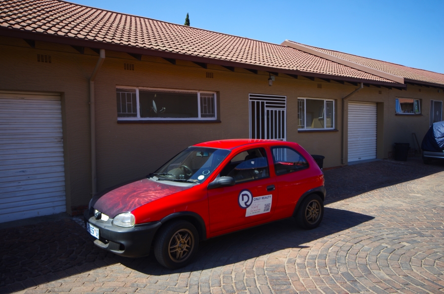 3 Bedroom Property for Sale in Parkrand Gauteng