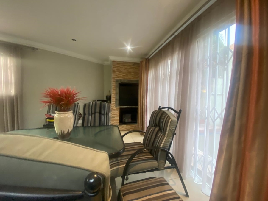 3 Bedroom Property for Sale in Florida Gauteng