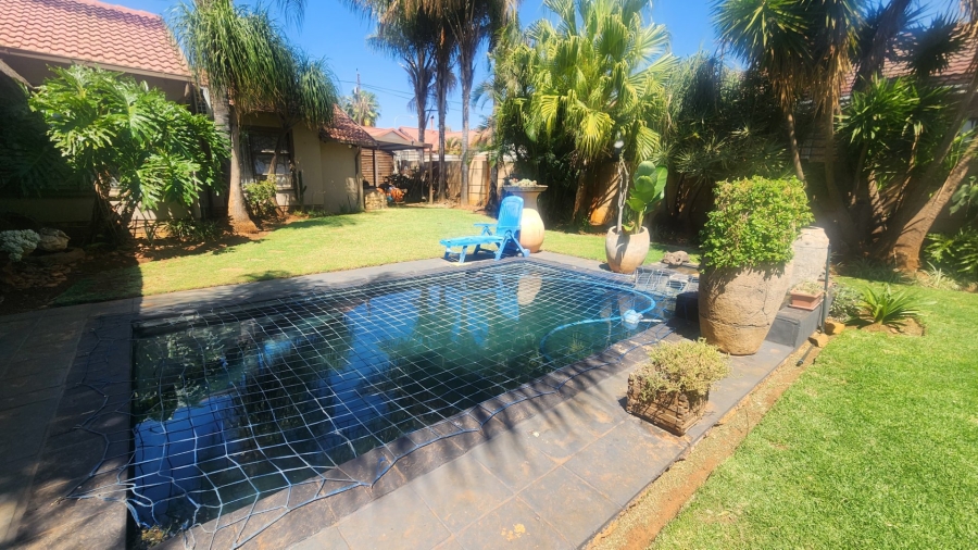 3 Bedroom Property for Sale in Montana Tuine Gauteng