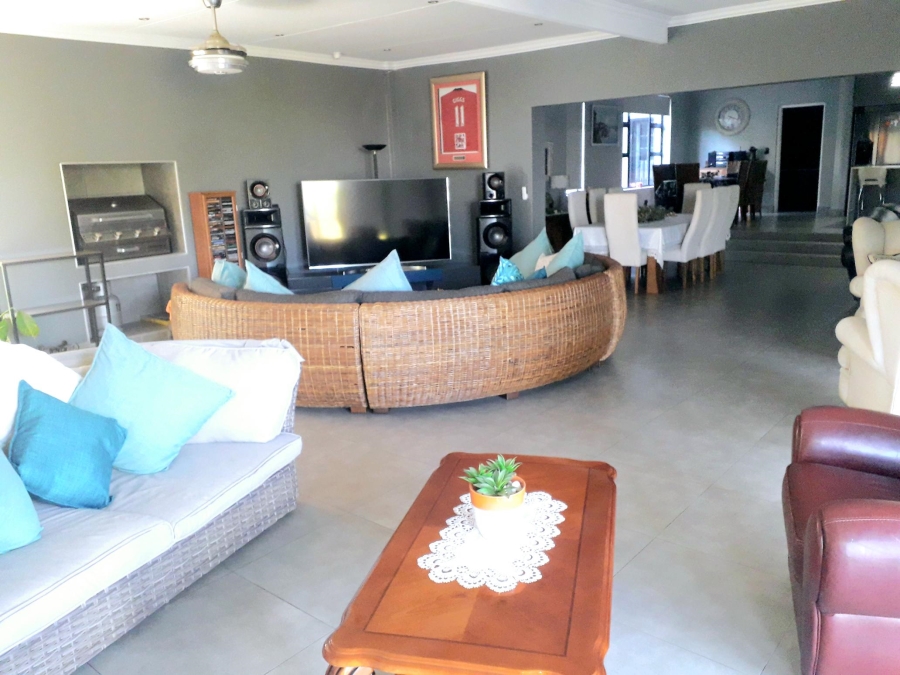 To Let 1 Bedroom Property for Rent in Waterkloof Ridge Gauteng