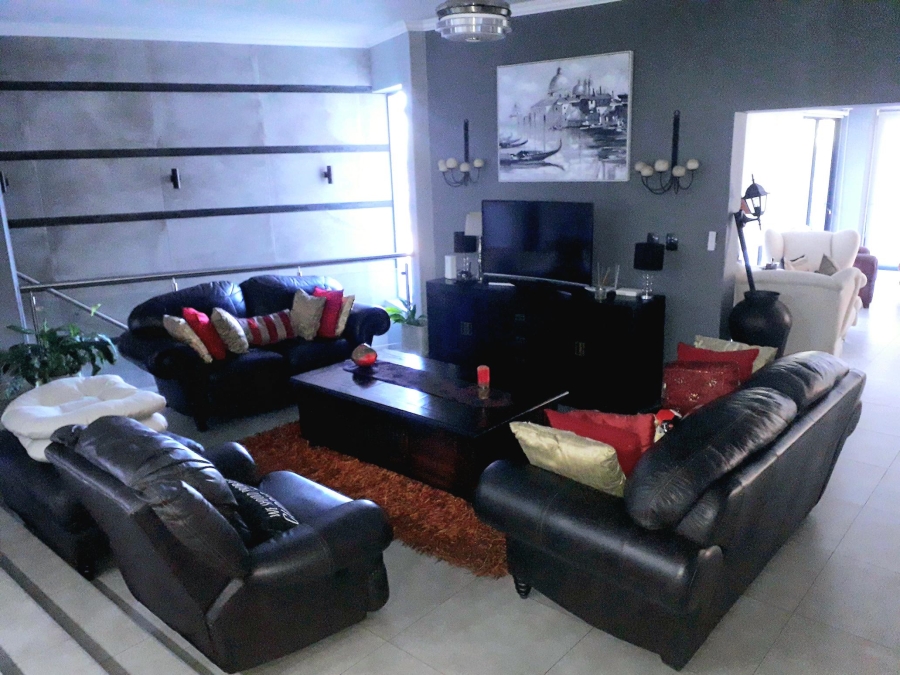 To Let 1 Bedroom Property for Rent in Waterkloof Ridge Gauteng