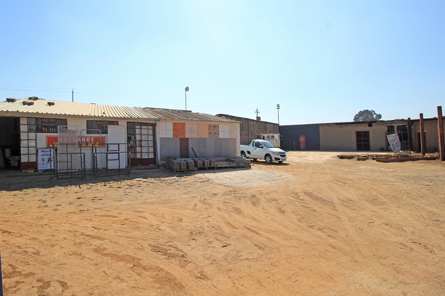 To Let commercial Property for Rent in Tshepisong Gauteng