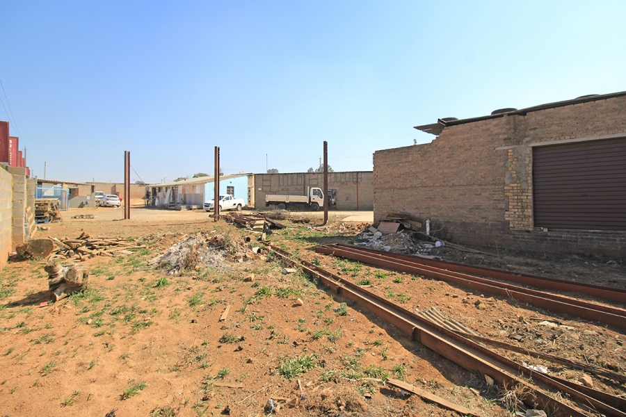 To Let commercial Property for Rent in Tshepisong Gauteng