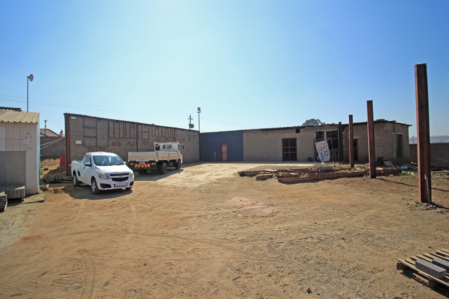 To Let commercial Property for Rent in Tshepisong Gauteng