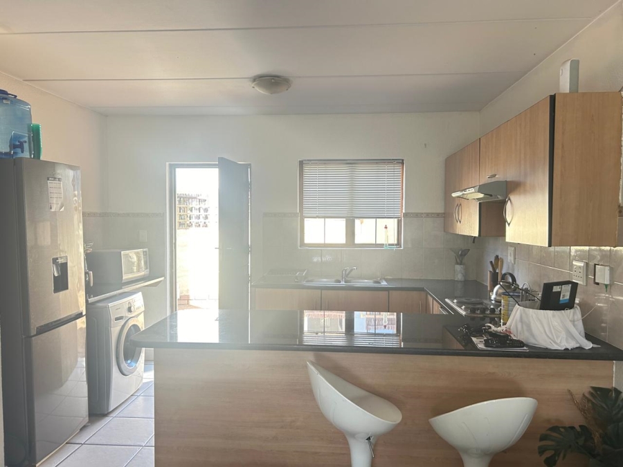 To Let 2 Bedroom Property for Rent in Bloubosrand Gauteng