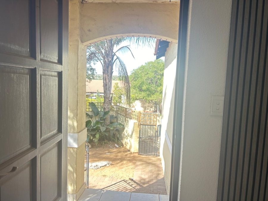 To Let 2 Bedroom Property for Rent in Bloubosrand Gauteng