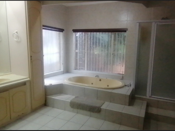 4 Bedroom Property for Sale in Florauna Gauteng