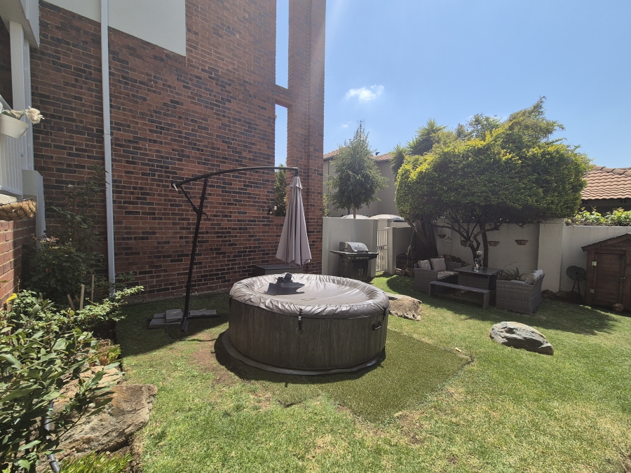 3 Bedroom Property for Sale in Thorn Valley Estate Gauteng