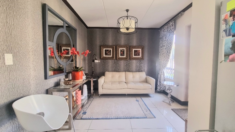 3 Bedroom Property for Sale in Halfway Gardens Gauteng