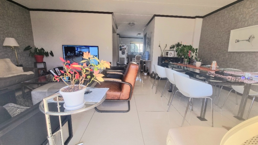 3 Bedroom Property for Sale in Halfway Gardens Gauteng