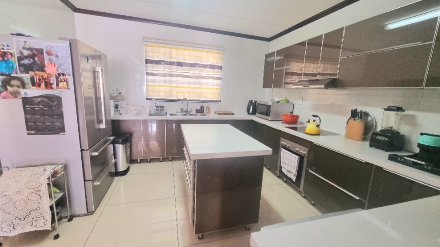 3 Bedroom Property for Sale in Halfway Gardens Gauteng