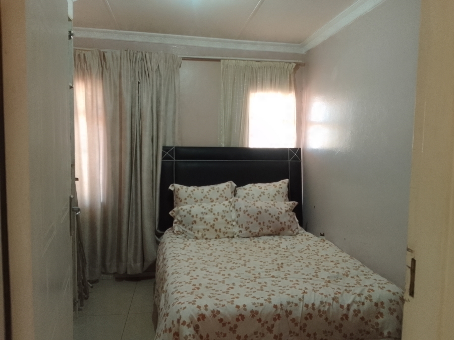 3 Bedroom Property for Sale in Lenasia Ext 10 Gauteng