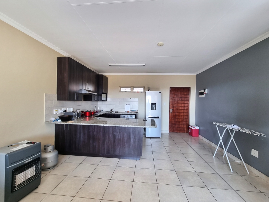 2 Bedroom Property for Sale in Noordwyk Gauteng