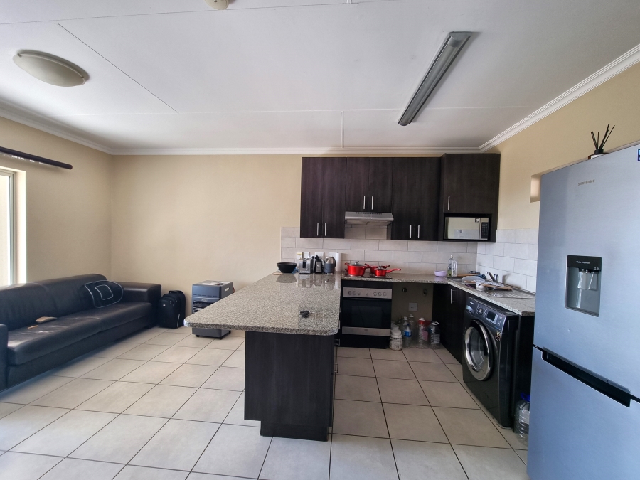 2 Bedroom Property for Sale in Noordwyk Gauteng