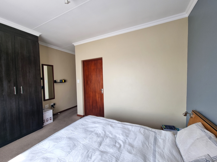 2 Bedroom Property for Sale in Noordwyk Gauteng